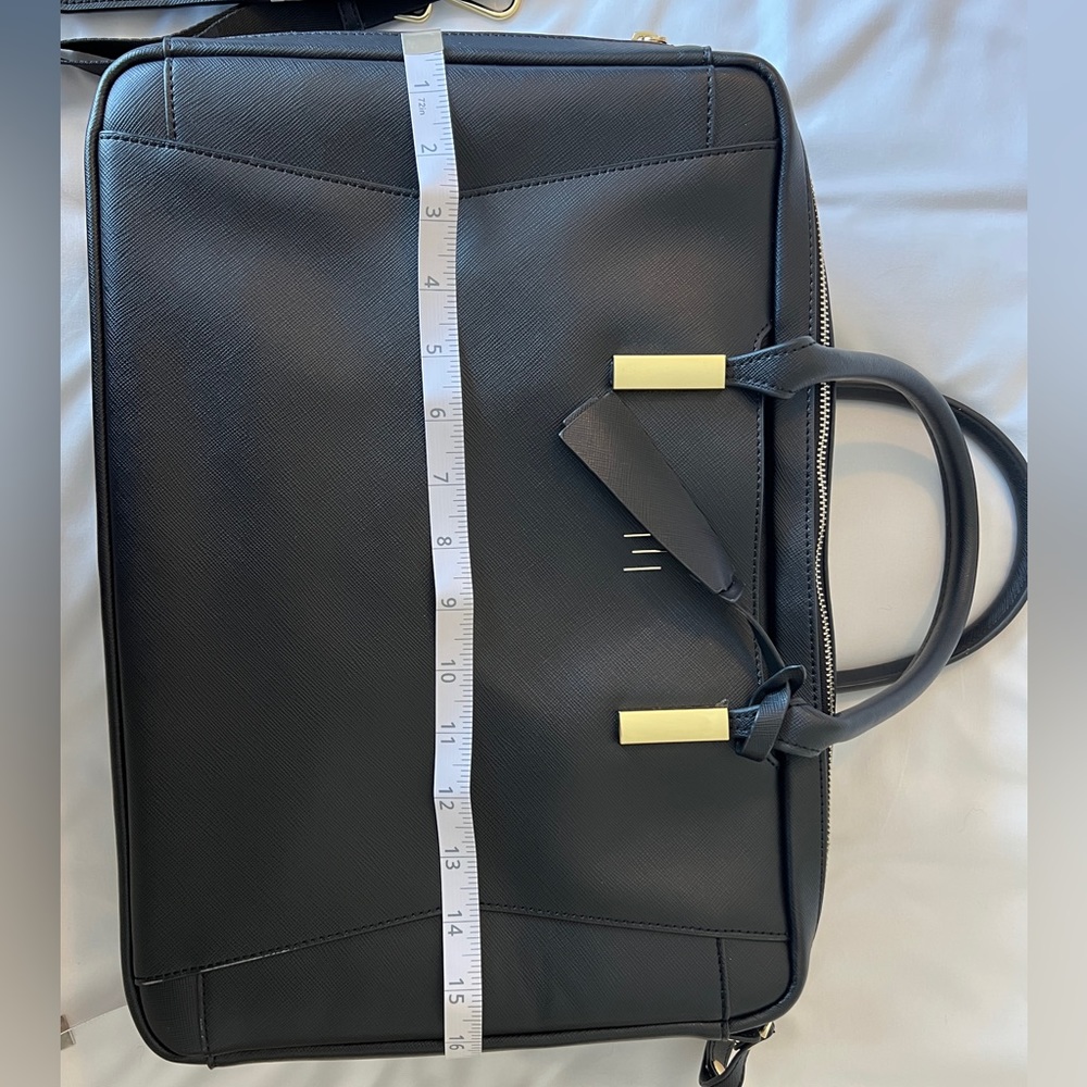 Elegant Black Shoulder Bag - Picture 7 of 11